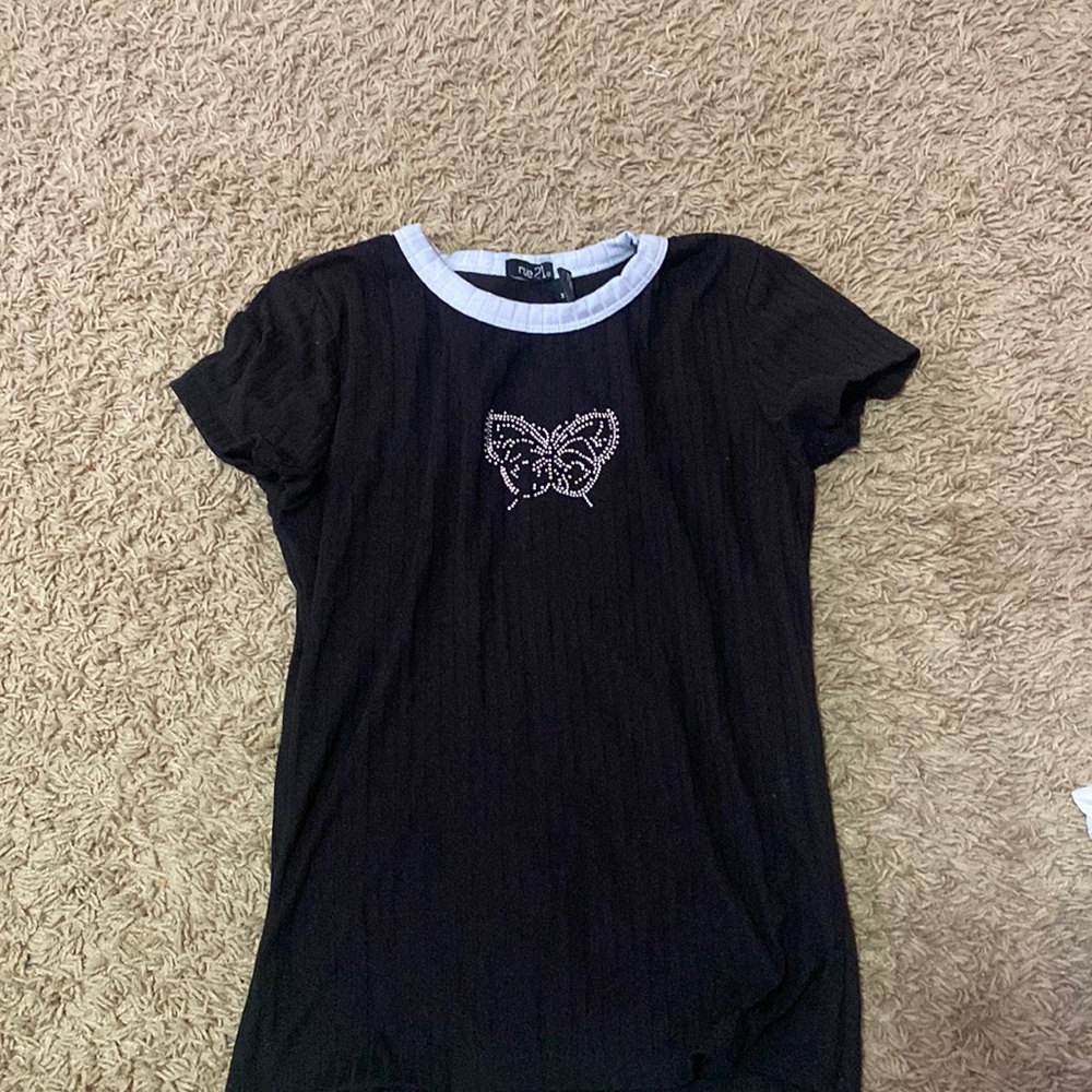 Tight black t-shirt